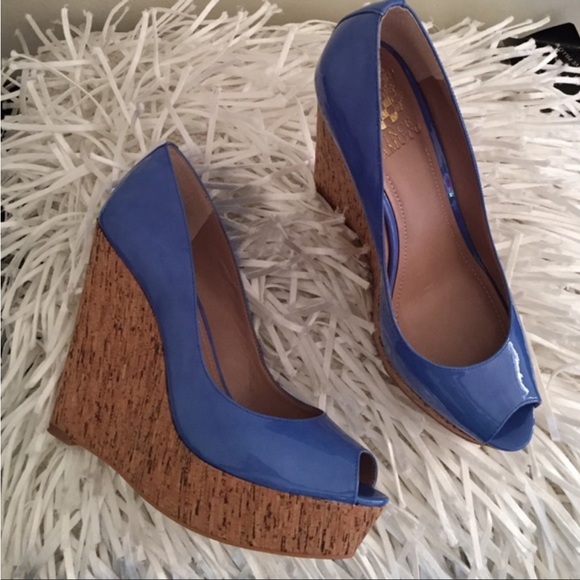🔥VINCE CAMUTO 🔥GORGEOUS 🔥wedges come in original box